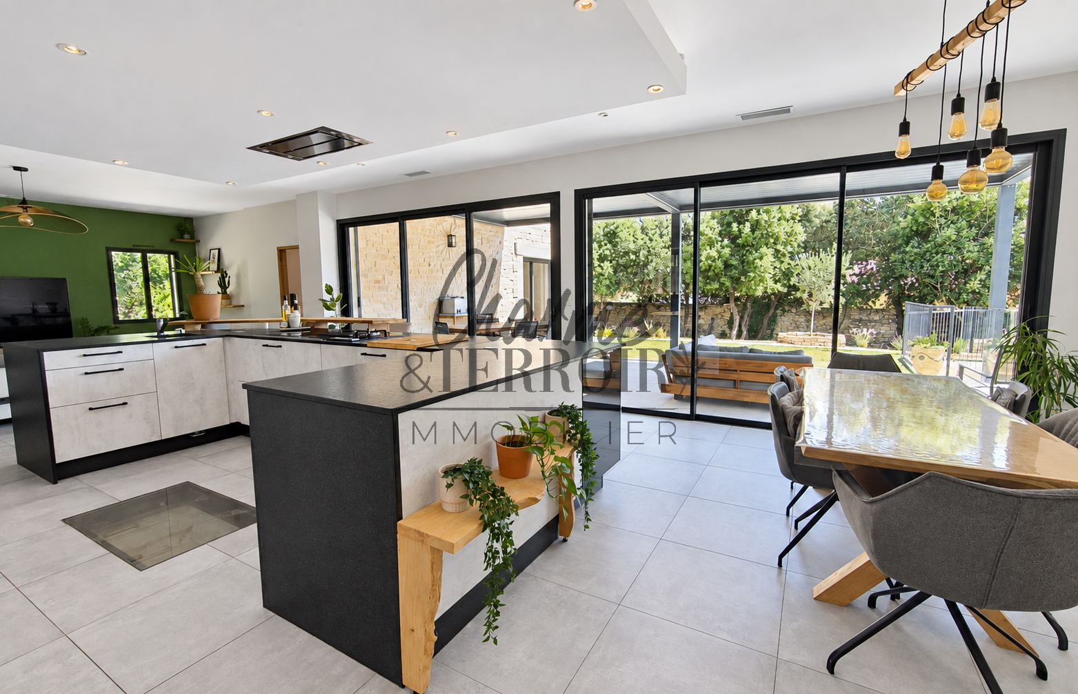 Appartement à vendre à Uzes, 160 m², 8 pièces – photo 3 sur 15